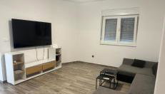 Olive House - Photo 2