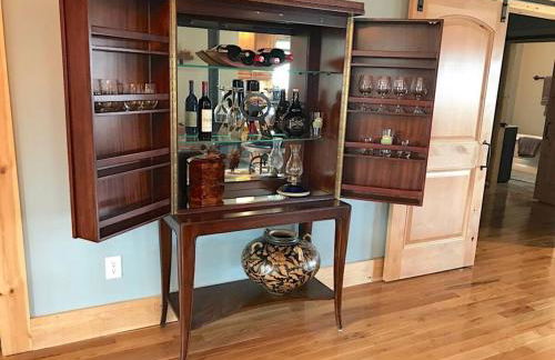 Unique Rustic Barn Theme home Amazing views! Luxe - Foto 2