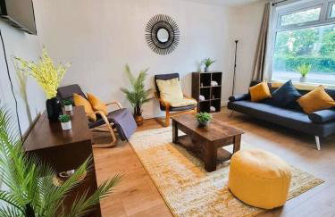 3BR House-Apartment-Free Parking-Manchester Airport - Foto 2