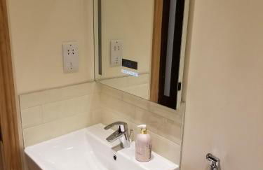 London Luxury Apartment 4 Bedroom Sleeps 12 people with 4 Bathrooms 1 Min walk from Station - Foto 17