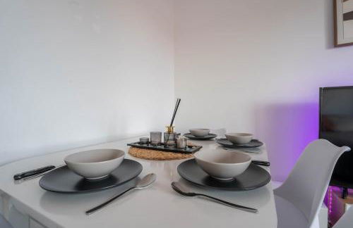 L'Excellent - Grand Cinema - Grand Marché - Netflix - Foto 7