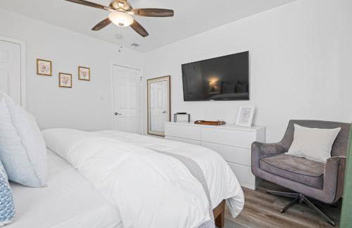 Pool House Retreat near LAX, SoFi & Beach - Foto 14