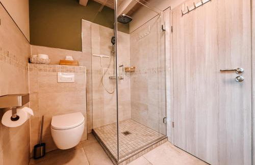 Schäfers - Ihr Wohlfühlort - Hochwertige Ausstattung, Naturgrundstück mit Bachlauf, Terrassen, WLAN, Parken - an 2 Seen bei Leipzig - Foto 66