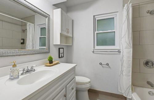 Cozy 5BD fun house - Foto 26