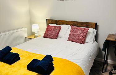 Comfy Studio Flat and Workspace near Ashton-U-Lyne Station - Foto 15