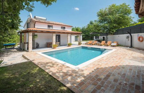 Beautiful Home In Krnicari With Wifi - Foto 1