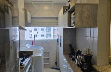 Apartamento 2 quartos bem localizado - Foto 3