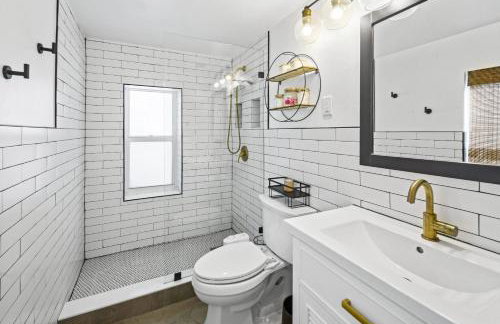 Sunny Vista by Rove Travel - Heated Pool & Firepit - Foto 19