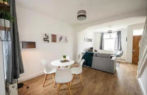 Bright 3-Bedroom in Prime Area - Foto 9