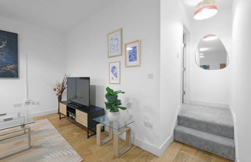 Eastons 1 Bedroom Apartment with Sofa Bed - Photo 14