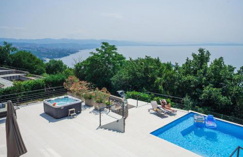 Villa Piano with Stunning View, heated outdoor pool & gaming room - Foto 18