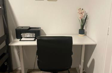 Entire house near airport & COTA - Foto 5