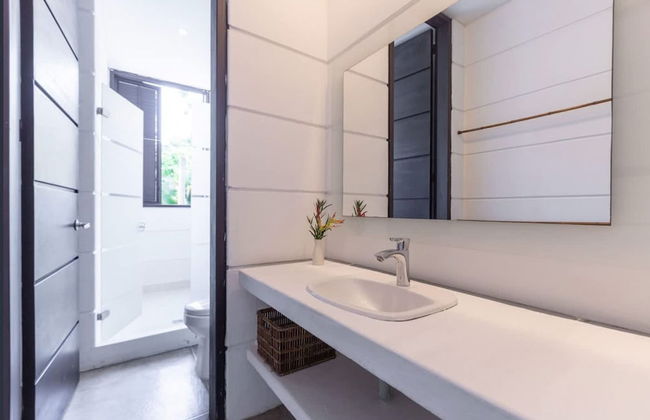 w Lovely 4BR Villa at Mesa de Yeguas - Photo 16