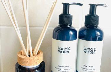 Entire Apartment in Pretty Coastal Village - Foto 7