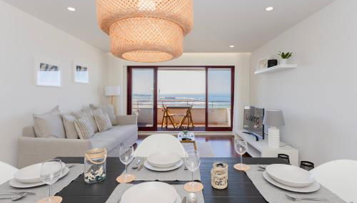 Liiiving in Matosinhos - Seaside Balcony Apartment - Foto 2