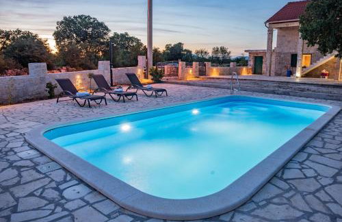 Škarpini dvori - Foto 15