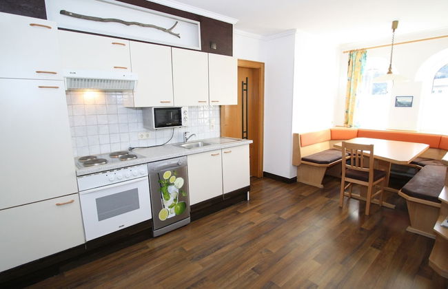 Idyllic Holiday Home in Goldegg Weng Near ski bus - Photo 7