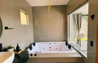 Recanto do Tabuleiro chalé com hidro, lareira, churrasqueira e cozinha perto de floripa - Photo 35