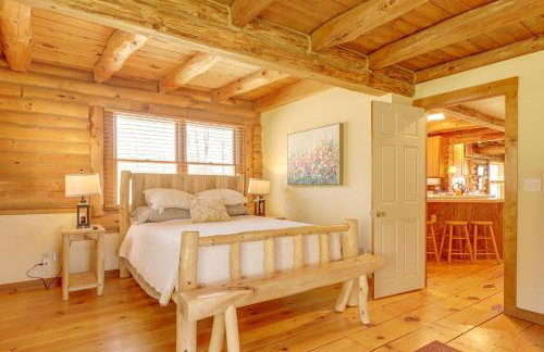 Near Trails, Lakes and Slopes Cabin in Walpole! - Foto 13