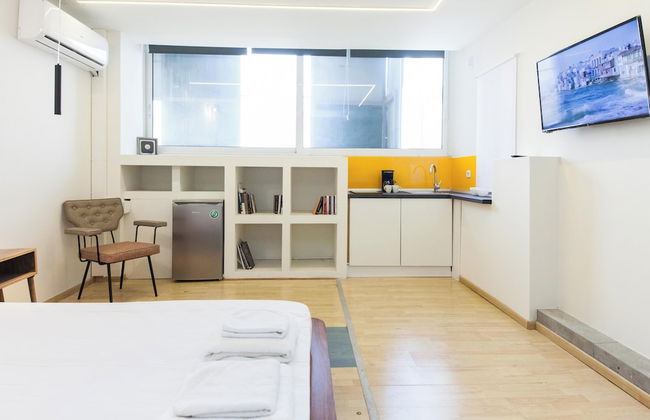 Minimalist Modern Nea Kifisia Studio - Foto 18