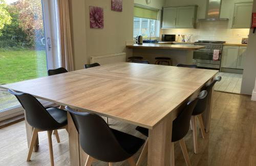 Large 4 bed detached house with parking - Foto 47