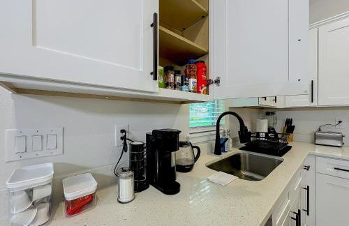 Full 3 BR 2 BA Home in Ocala Close to Key Sights - Photo 8