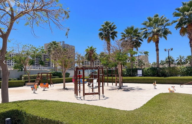 Chic 1BR Iris Amber Al Jaddaf - Photo 21