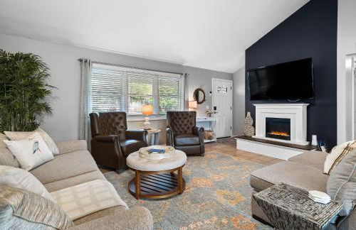 Lake Cottage with Hot Tub and Game Room - Foto 3