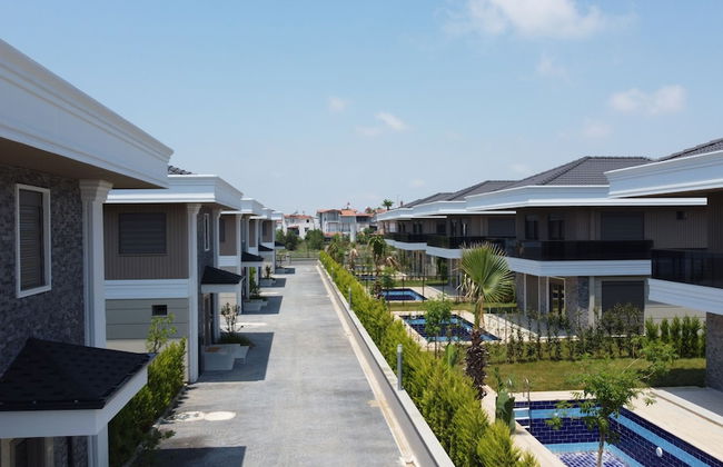 Nirvana Holiday Homes - Foto 40