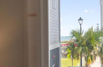 Luxury Townhome in Emerald Isle, NC welevator - Foto 36