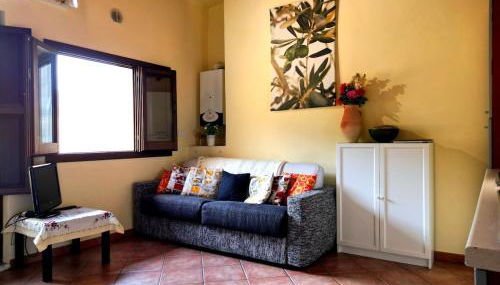 Apartment with Sunny Balcony overlooking Introdacqua - Foto 3