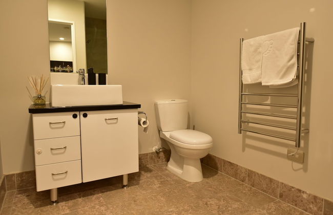 Modern Two Bedroom Epsom Apartments - Foto 16