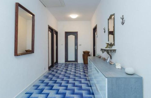 Stunning Apartment In Gornje Selo - Foto 13