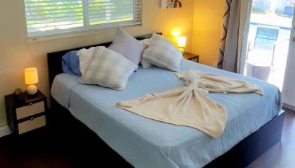 Heated Pool Private Duplex House, BBQ, Parking, WiFi - Foto 5