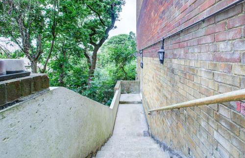 Stylish quiet garden flat with parking in London Zone 4 - Foto 23