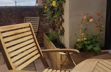 Woolly Hill House - Beautiful Townhouse in the Heart of Wooler - Photo 11