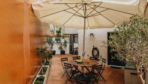 Douro Riverfront 2BR with Private Terrace & Garage - Foto 1