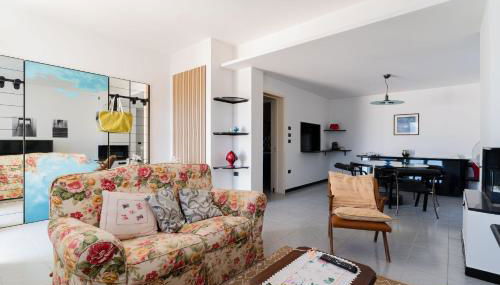 Intera casa ad uso esclusivo con 3 camere 2 bagni giardino wifi parcheggio lavatrice microonde barbecue macchina caffè - Foto 3