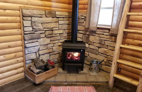 Cozy Creekside Cabin Rental for a Secluded Weekend Getaway in Wisconsin - Foto 11