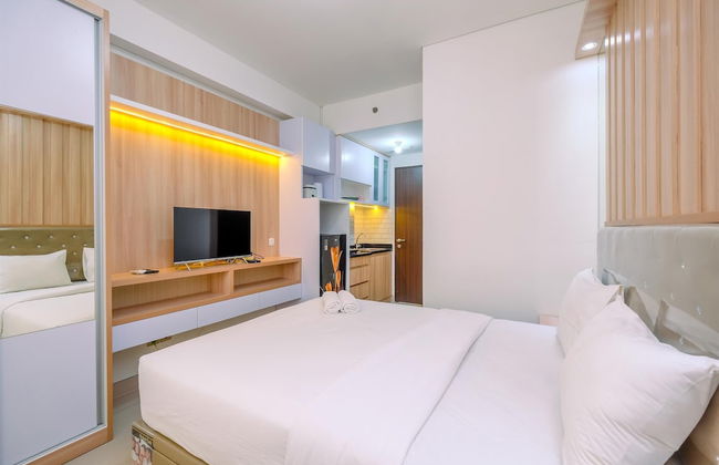 Cozy Living And Homey Studio Transpark Cibubur Apartment - Foto 16