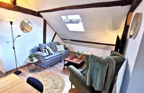 Deux pièces sous les toits - Photo 1