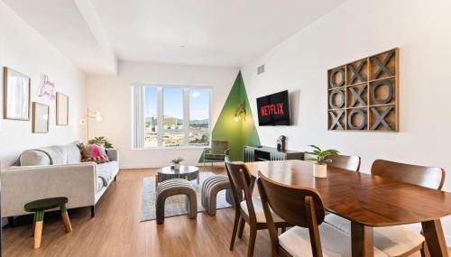 Spacious 1-Bedroom Gem with Downtown LA Views - Foto 4
