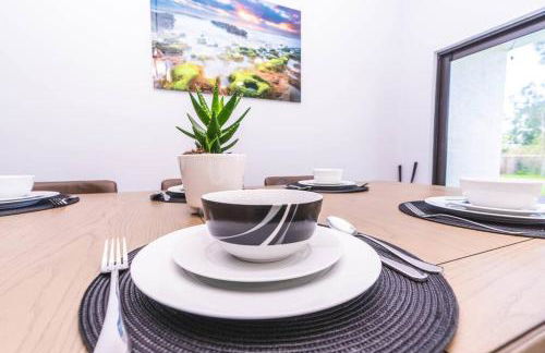 2023 Built! FineArt, Putt-Putt, Hammock, Backyard, Pet and Kid friendly - Photo 47