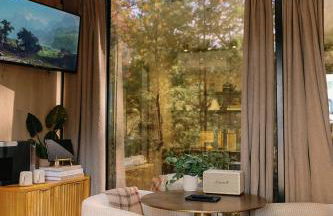 Heartleaf | Modern Lux Mirror Home | HotTub - Foto 31