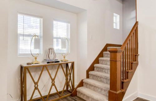 Near Family Fun! Centrally Located Indy Charmer - Foto 13