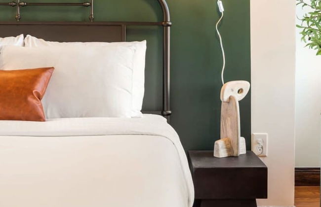 Sosuite 3BR Apt w Balcony, W/d, Gym, On-site Bar - Foto 26