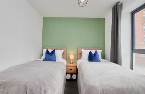 Stylish 5-bedroom Manchester Retreat Sleeps 9 by PureStay - Foto 47
