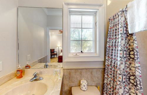 Beautiful home with modern conveniences - close to the beach, dogs welcome - Foto 38