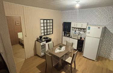 Casa confortável próximo ao corredor turístico - Foto 24