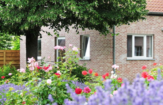 Charming Holiday Home in Bassenge With Garage - Foto 17